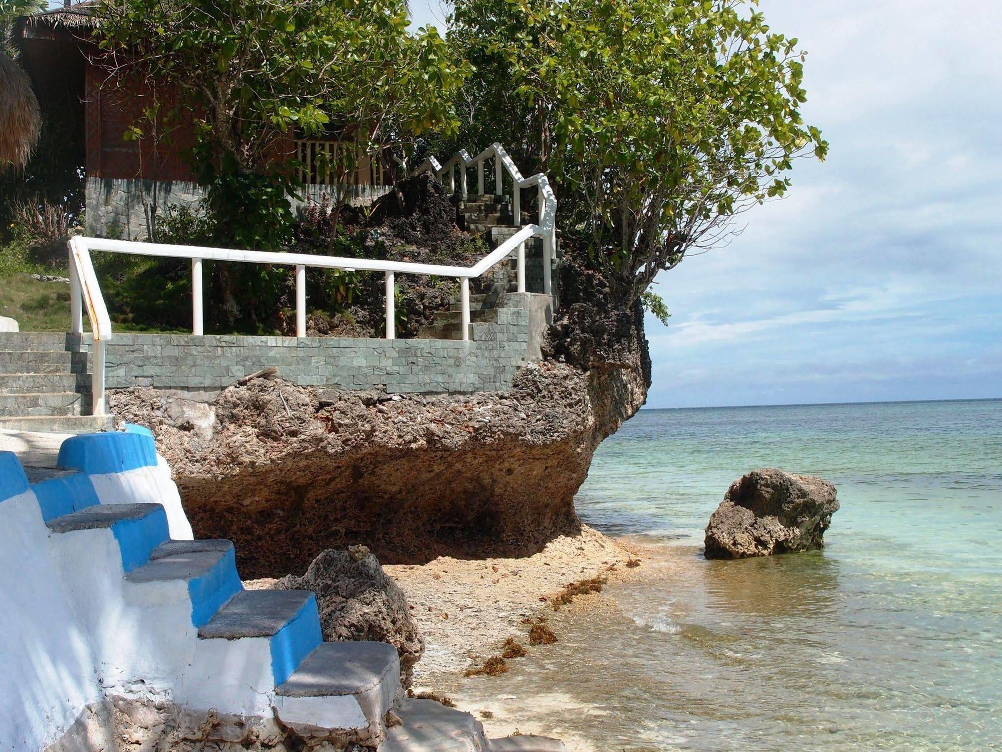 Reddoorz Premium @ Flower Beach Anda 外观 照片